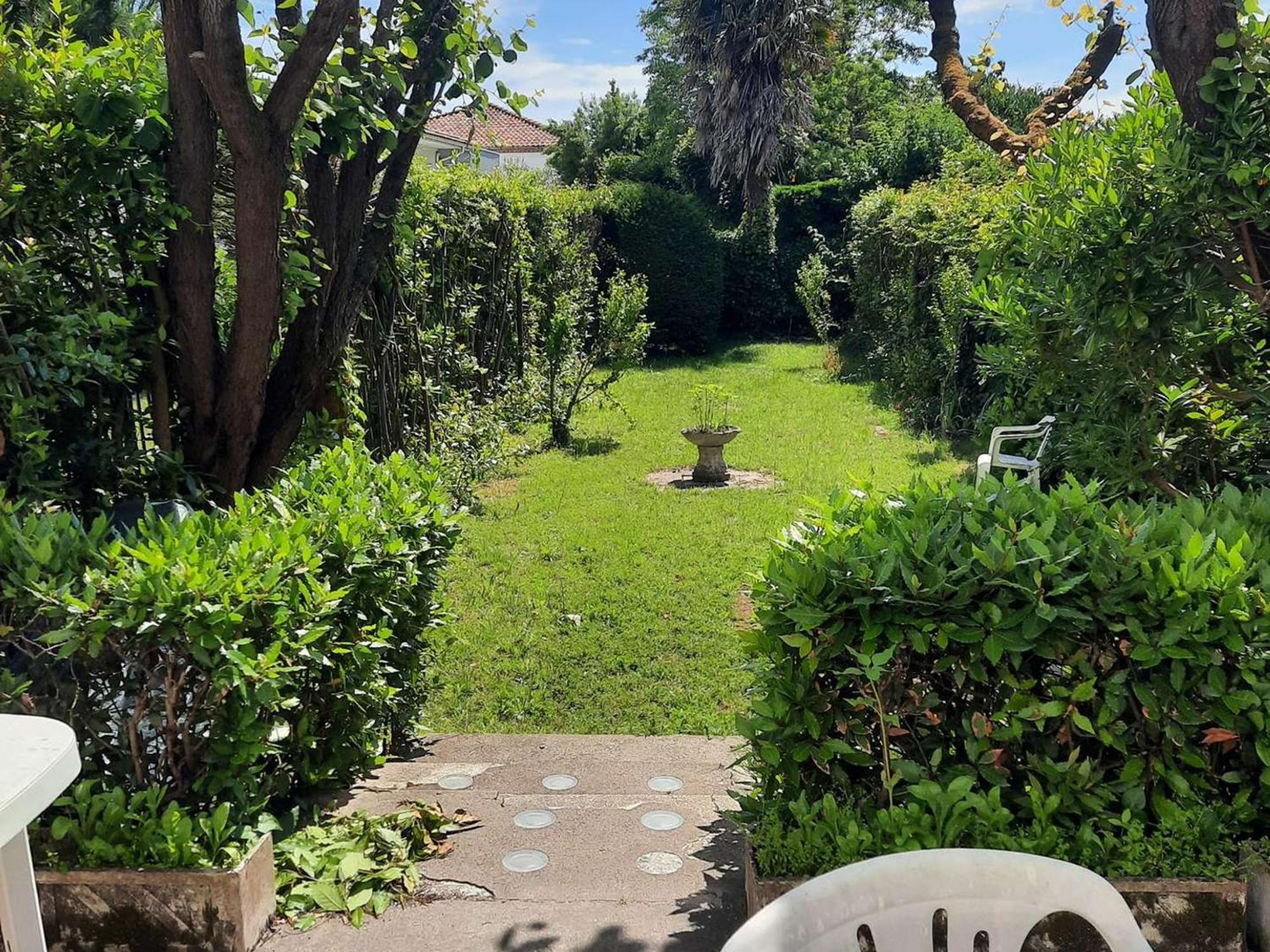 Hébergement de vacances Maison Familiale Renovee Pour 13 Pers. A Royan, Proche - Fr-1-494-204 *